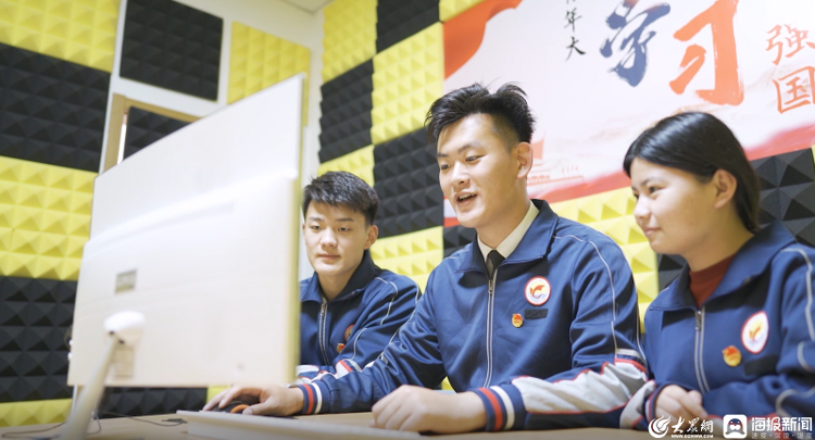 青岛求米乐 M6米乐实职业技术学院:“四驱”联动 培育时代工匠(图2) 青岛求米乐 M6米乐实职业技术学院:“四驱”联动 培育时代工匠(图2)