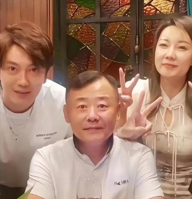 米乐 M6米乐打过岳父染指毒品周立波移居美国6年或准备回国再赚钱(图2)