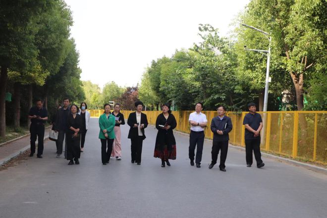 米乐 M6米乐扬教育科研风帆 促学校高品质发展(图2) 米乐 M6米乐扬教育科研风帆 促学校高品质发展(图2)