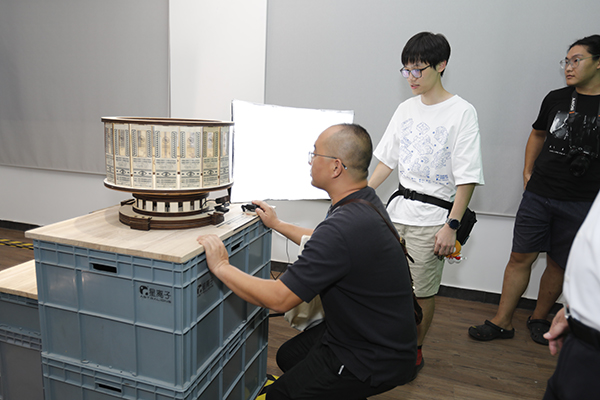 米乐M6 米乐且歌且行 且行且知——中央美术学院实验艺术与科技艺术学院实践教学成果亮相2023北京国际设计周(图9)