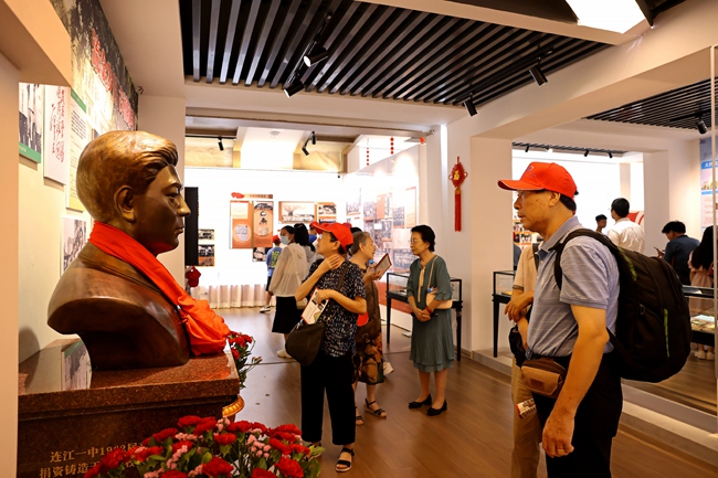 米乐M6 米乐连江县第一中学举办建校100周年教育教学成果展：向着“全省县域高中样板校”目标奋进(图3)