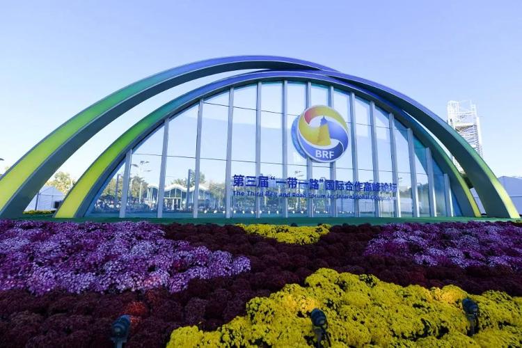 米乐 M6米乐为了让世界搞懂“一带一路”这些斜杠教授比带货主播还拼(图1)