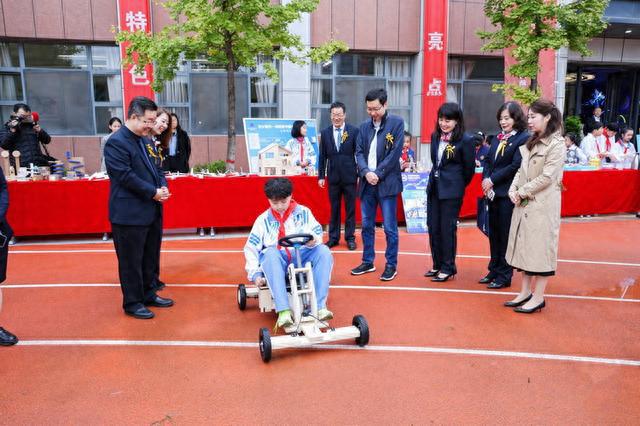 米乐M6 米乐西安好课堂暨第十三届“锦园之秋”教学观摩研讨活动在西安锦园学校举行(图8)