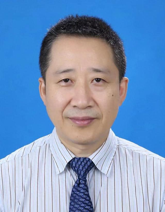 得了肝炎都会传染？病毒性肝炎是不治之症？误区！听听医生的专业解答(图1)