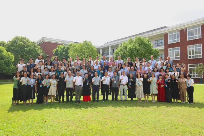 喜报！华珠3位教师在第三届教学名师评选大会斩获荣誉(图11)
